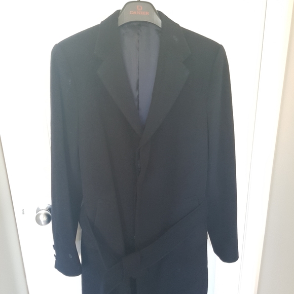 Wool cashmere overcoat - Picture 2 of 3